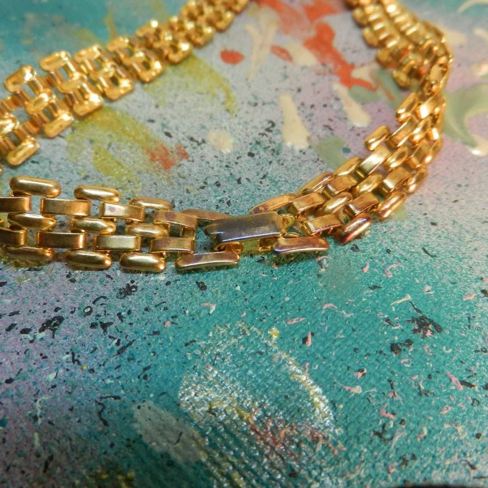 VTG gold metal chain necklace basketweave gold tone chunky link metallic choker